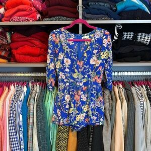 Yumi Kim blue floral print 3/4 sleeve v neck back zipper romper size XS